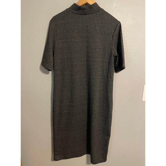 Zara Dress Womens Medium Gray Pinstripe Mock Neck Short Sleeve Pockets Stretch - Picture 2 of 8